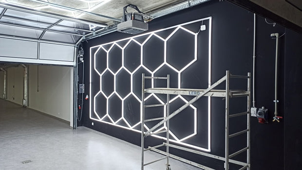 Evolight – HEX-System Honeycomb LED-Beleuchtung (2.44 x 4.84 m)